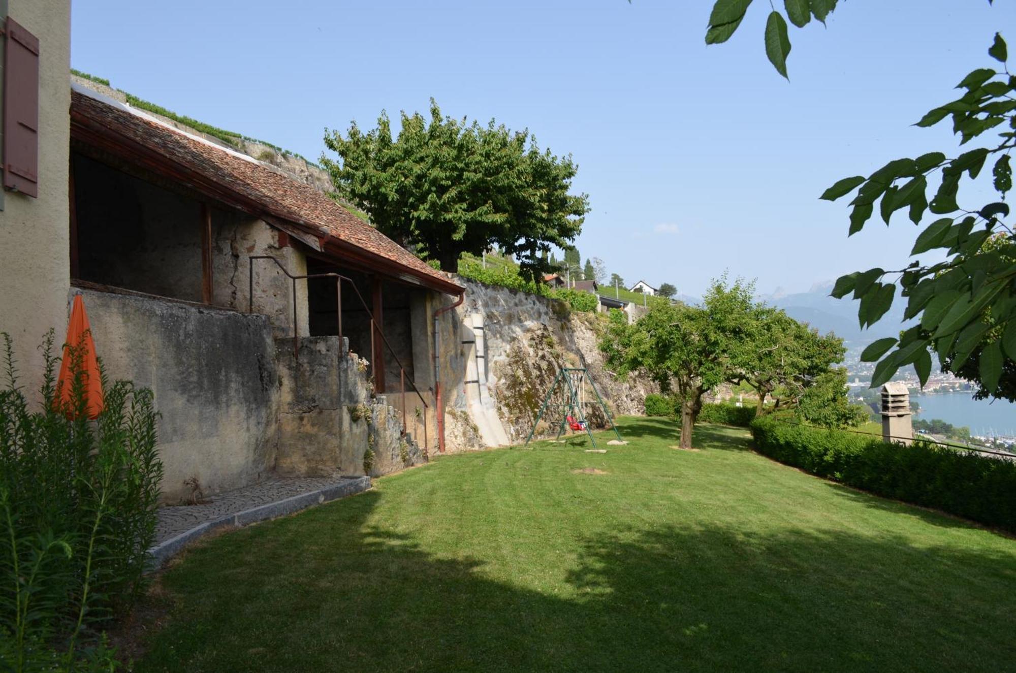 Domaine Du Burignon Hotel Saint-Saphorin Kültér fotó